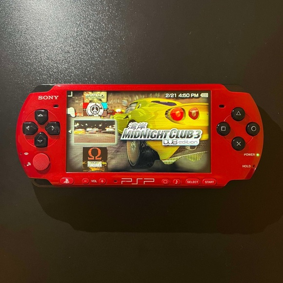 Sony PSP Vibrant Red Handheld Console - Picture 1 of 11